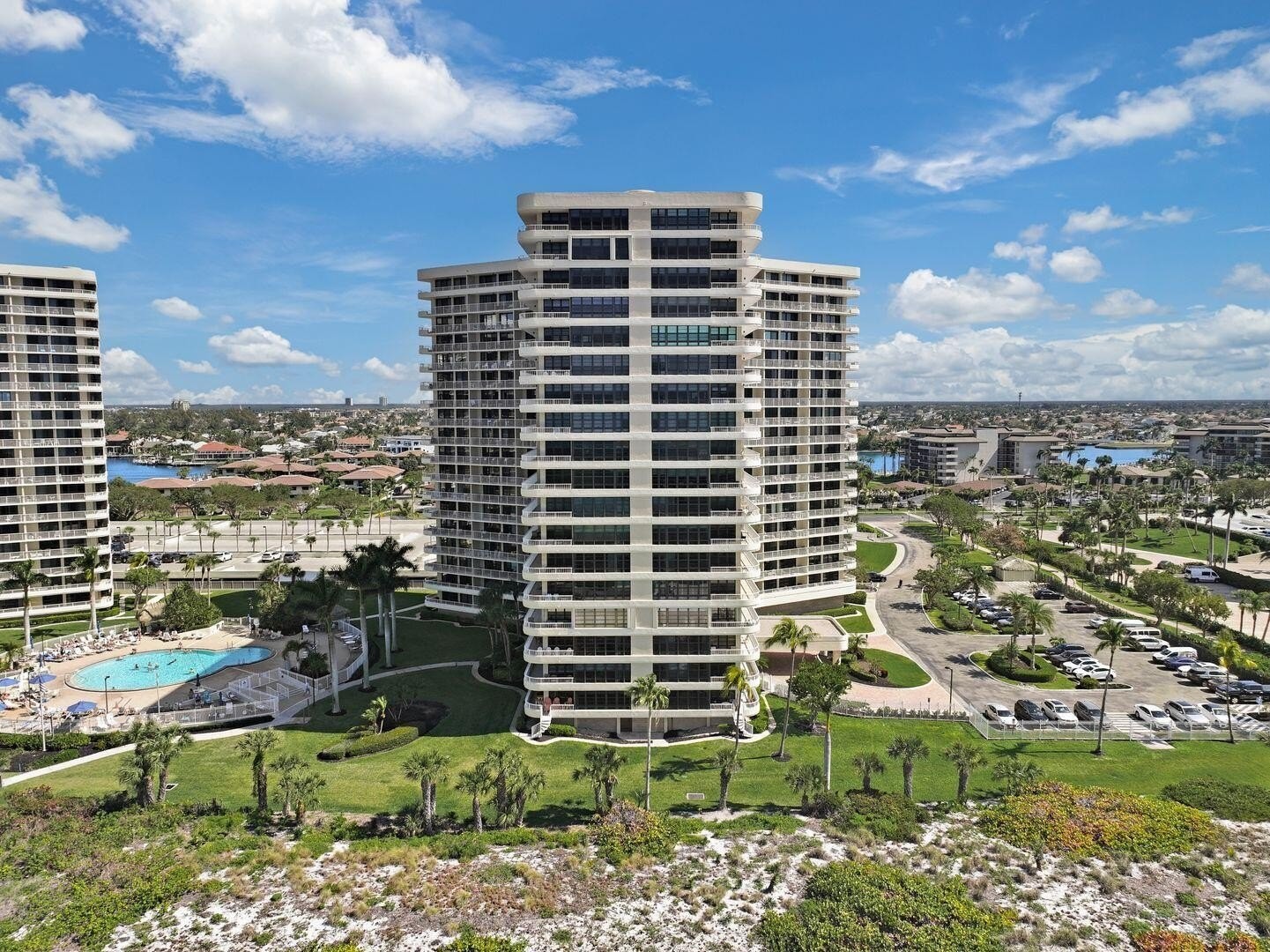 35. 380 Seaview Court