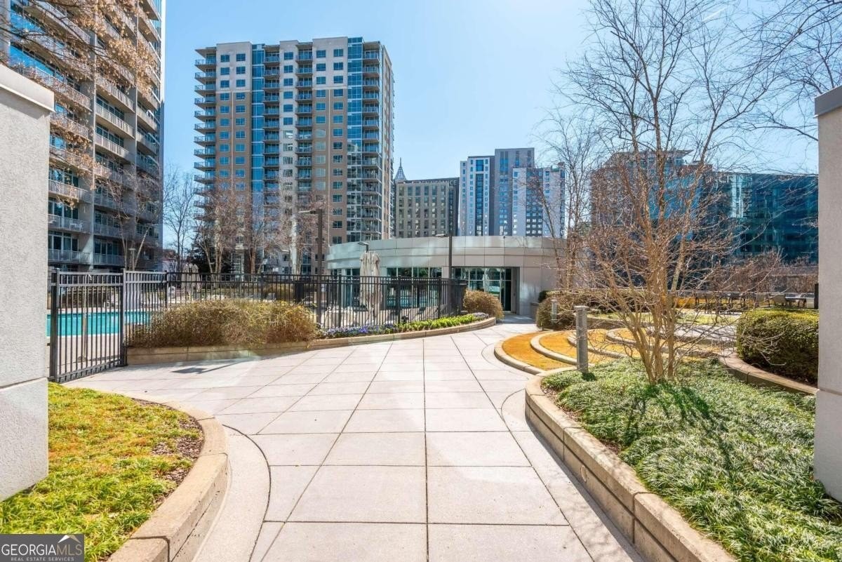 33. 44 Peachtree-1628 Place NW