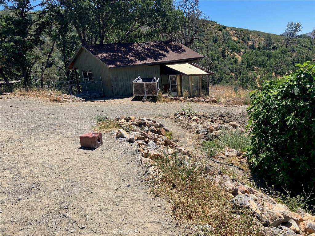4. 19600 Cantwell Ranch Road