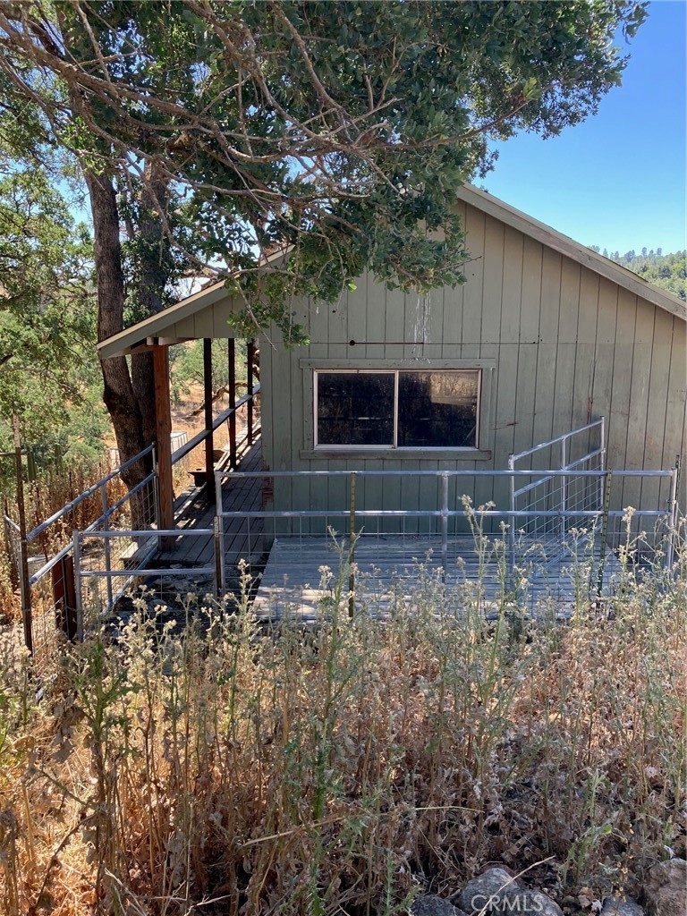 5. 19600 Cantwell Ranch Road