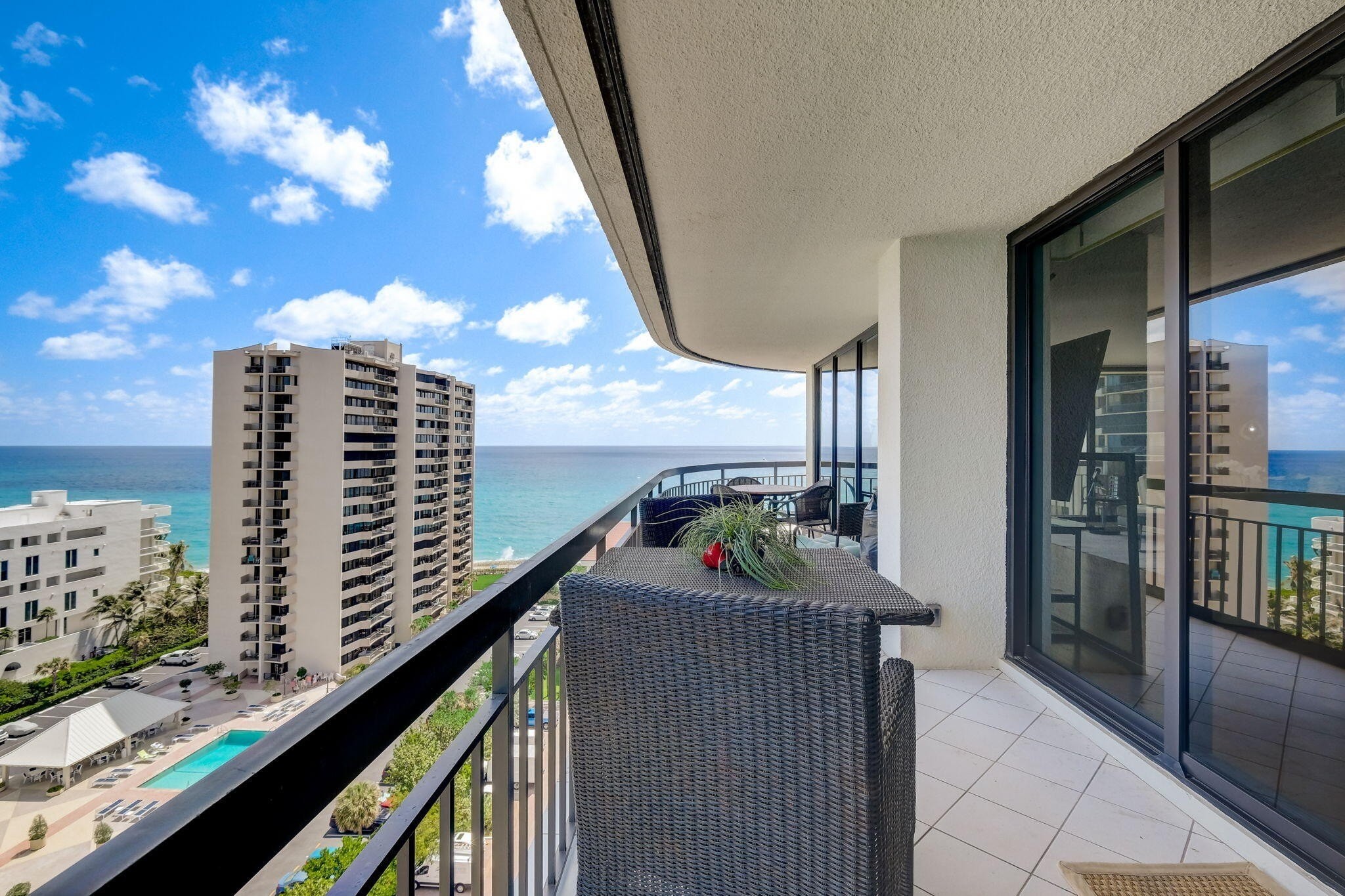 35. 4100 N Ocean Drive