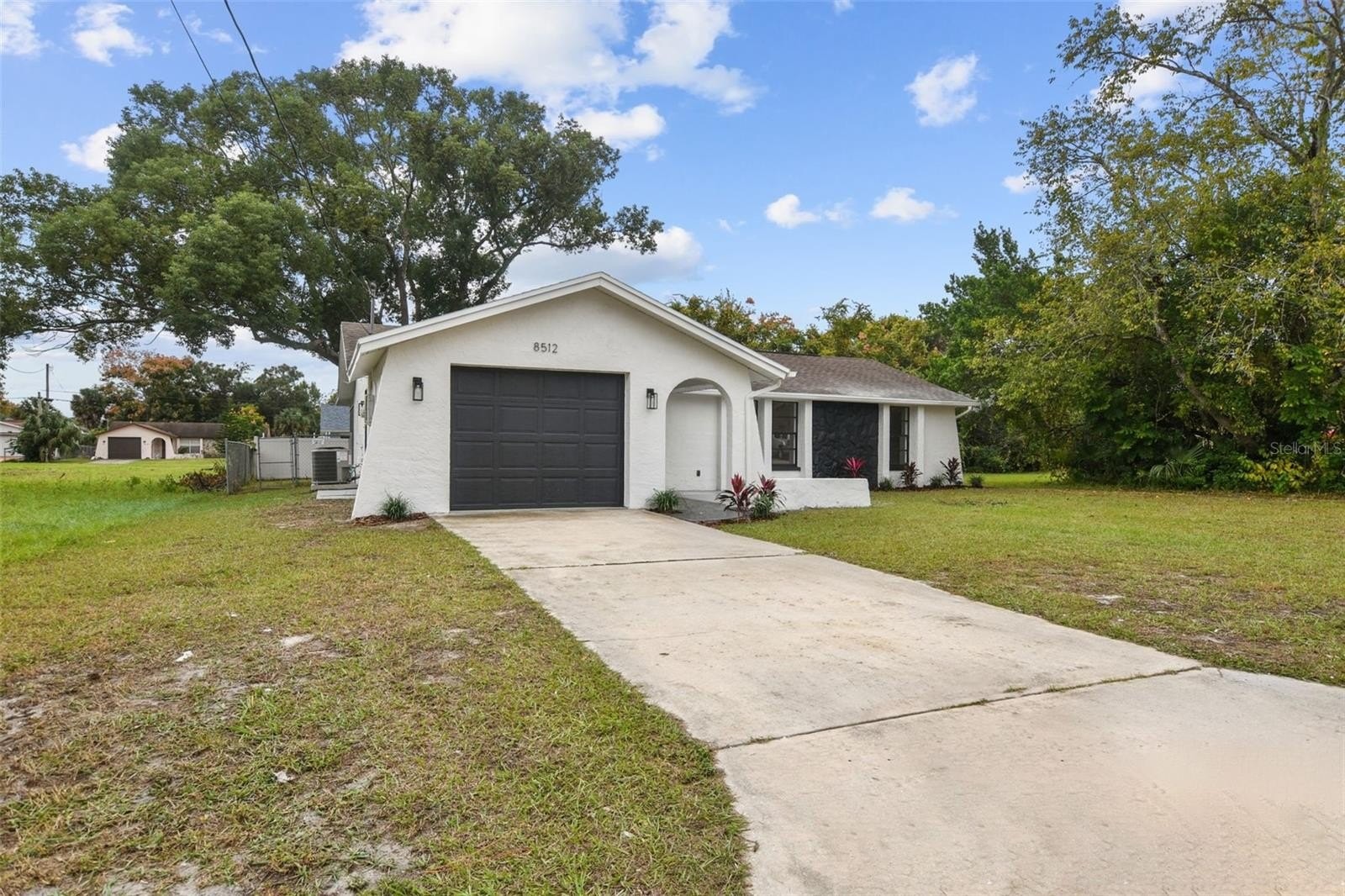 1. 8512 Longboat Lane