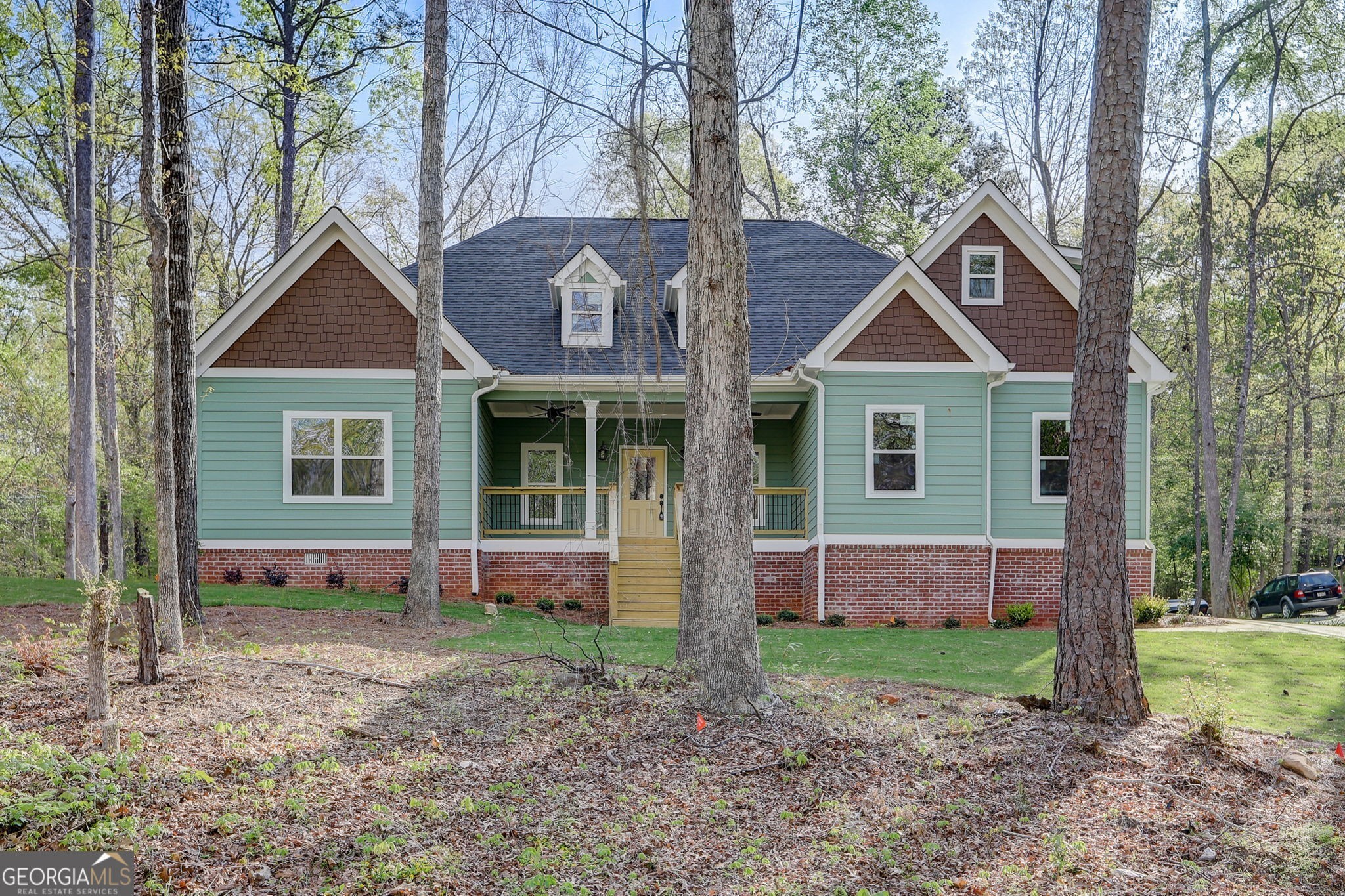 2. 990 Whippoorwill Road