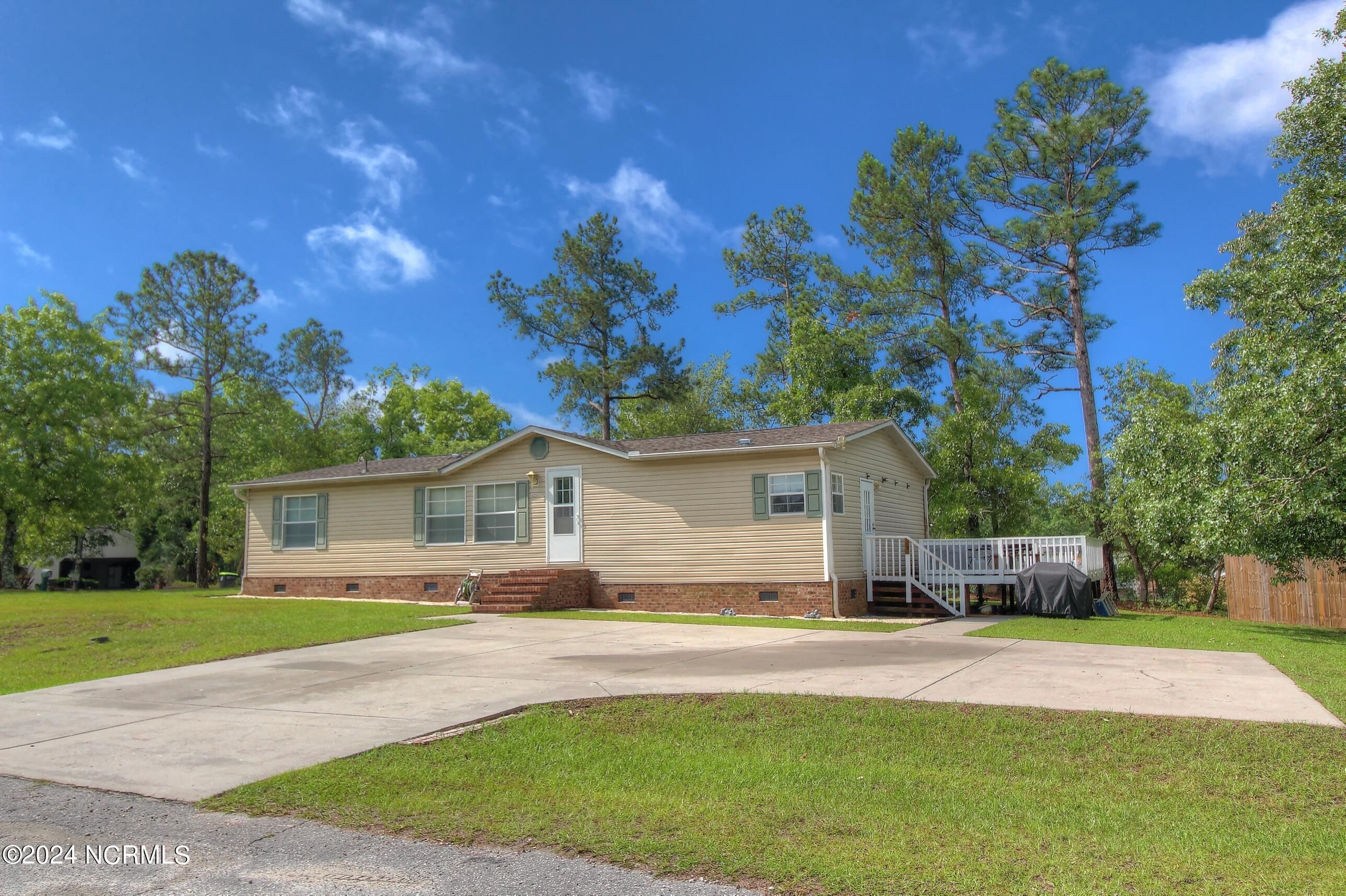 1. 423 Gallinule Drive SW