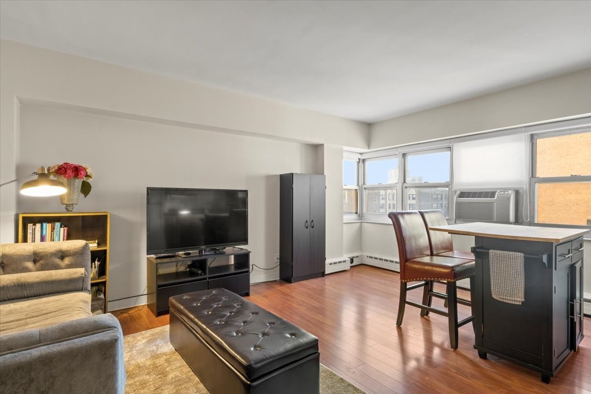 2. 4960 N Marine Drive