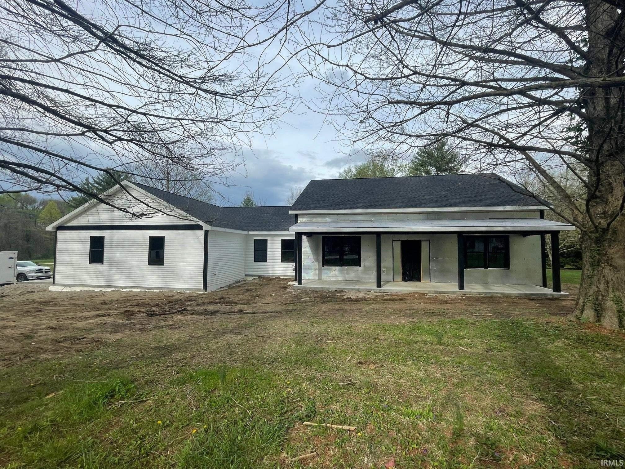 1. 2700 N Old Fort Knox Road