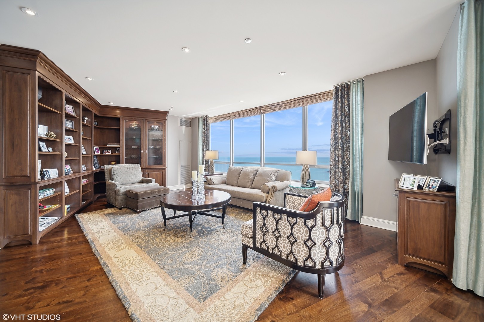 6. 600 N Lake Shore Drive