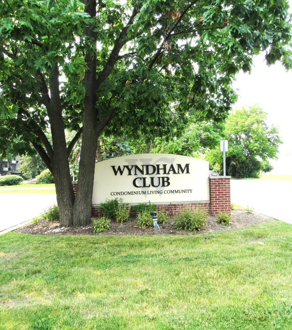 2. 1325 E Wyndham Circle