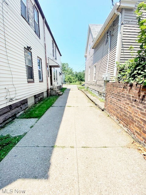 28. 6330 Carl Avenue