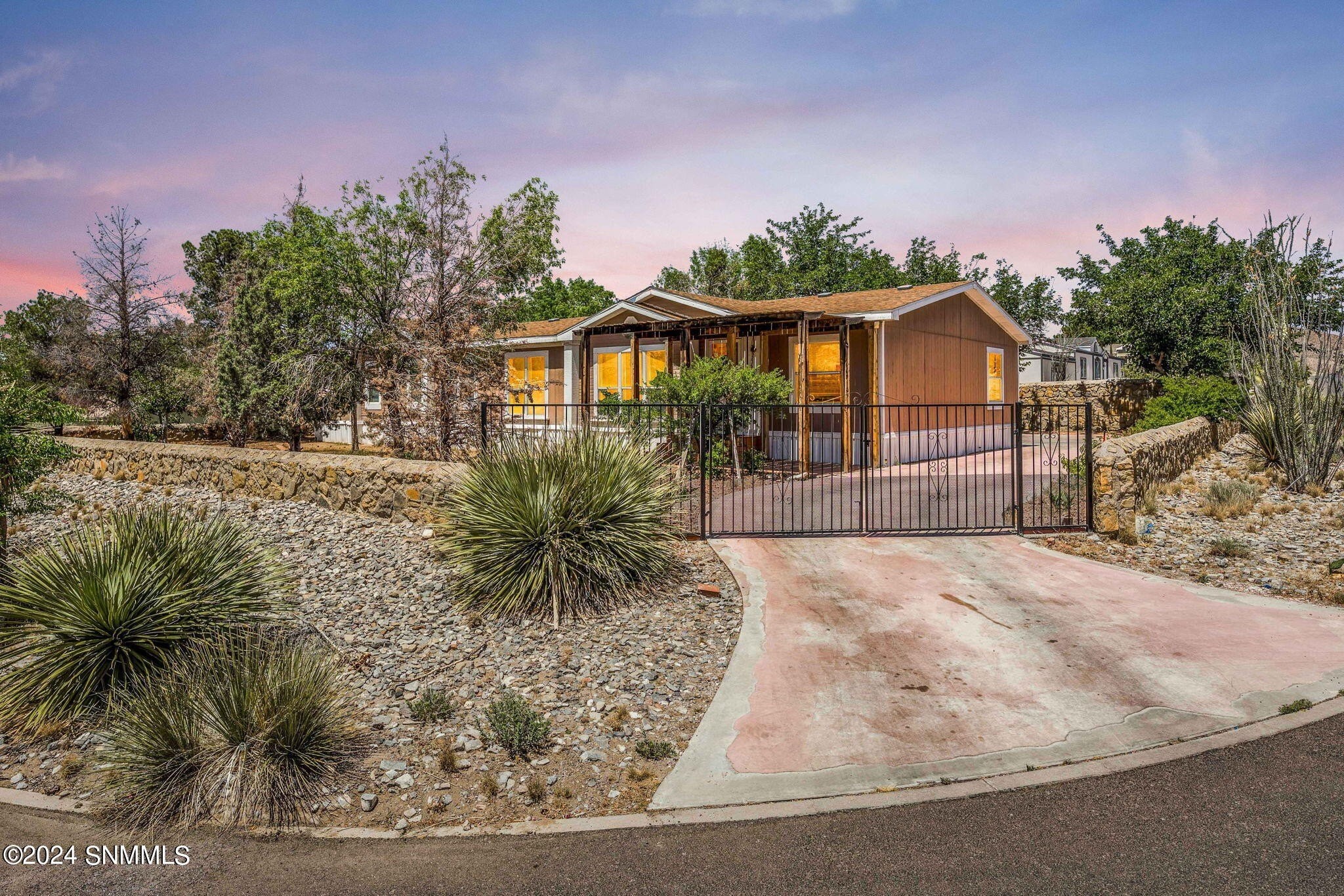 1. 5236 Cochise Trail