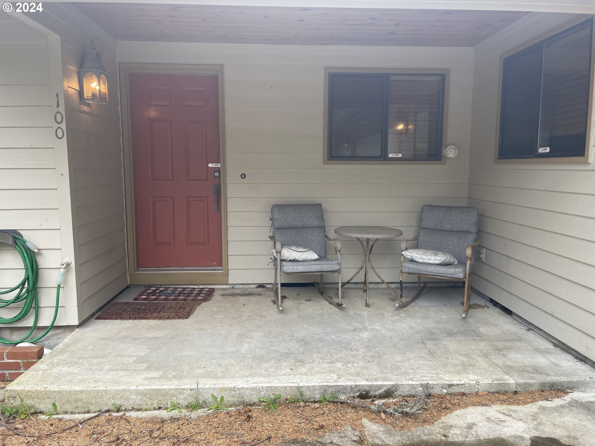 3. 100 Rhododendron Dr