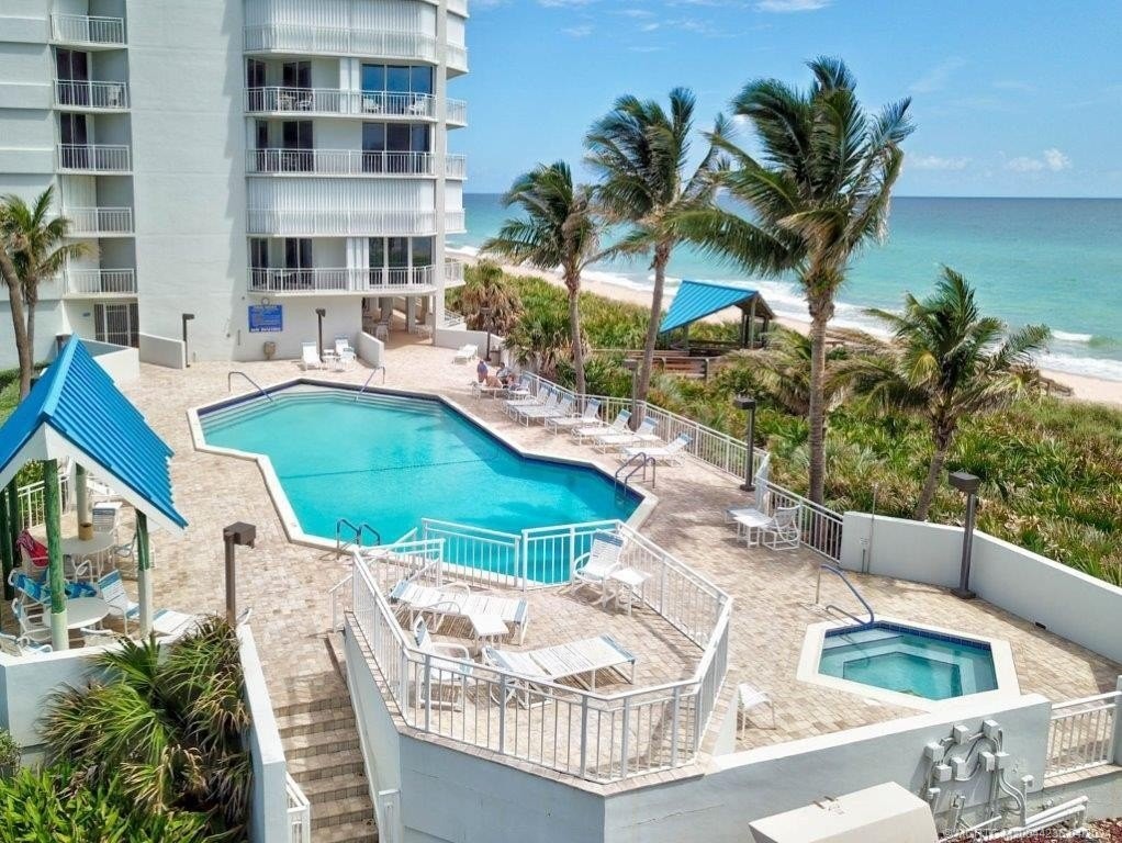 32. 9600 S Ocean Drive