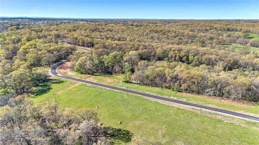 1. 8001 (Lot 14) Hill Country  Dr