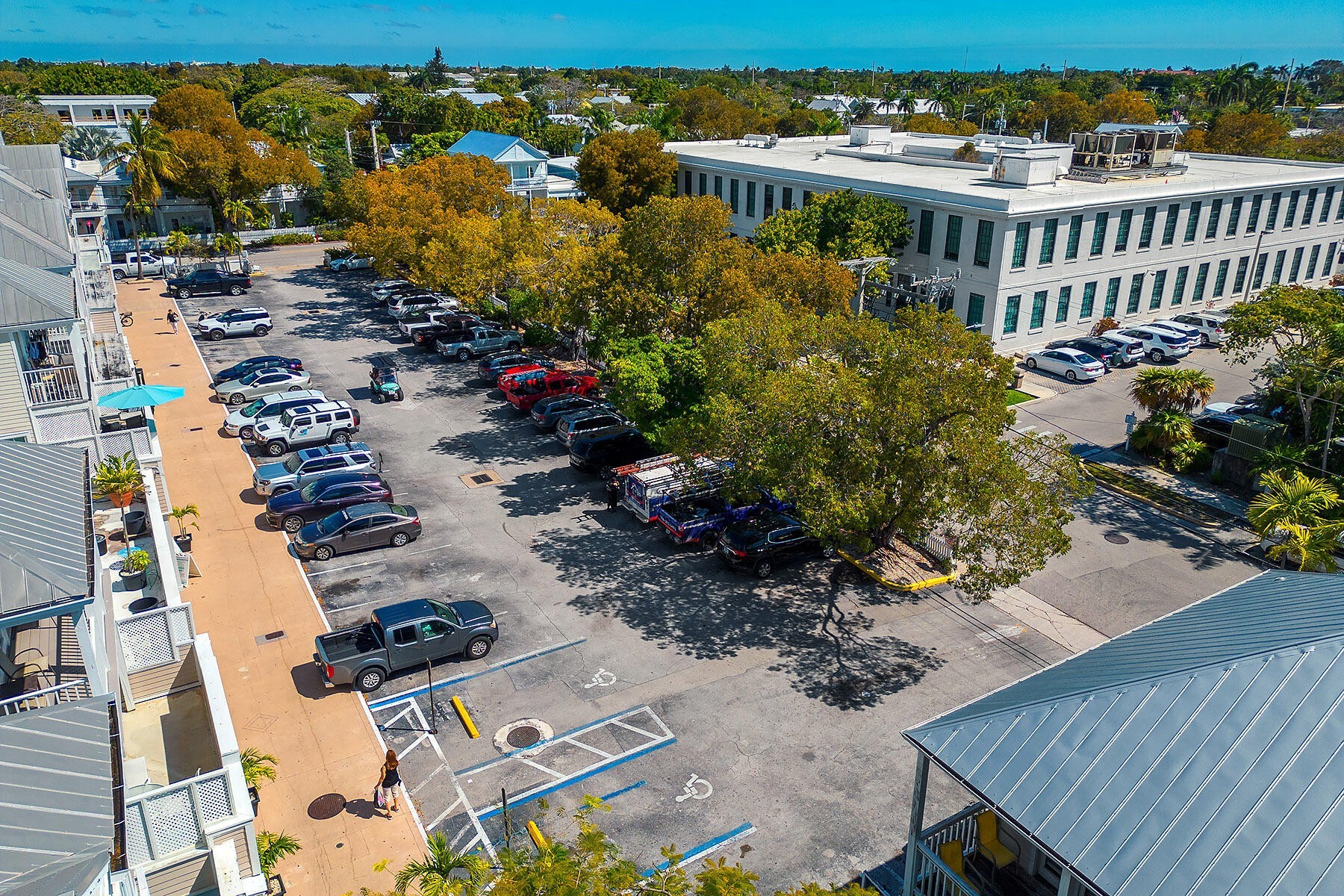 35. 1075 Duval Street