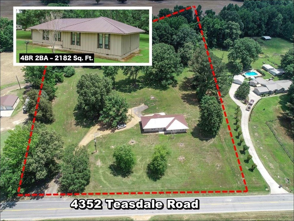 1. 4352 Teasdale Road - Tallahatchie County