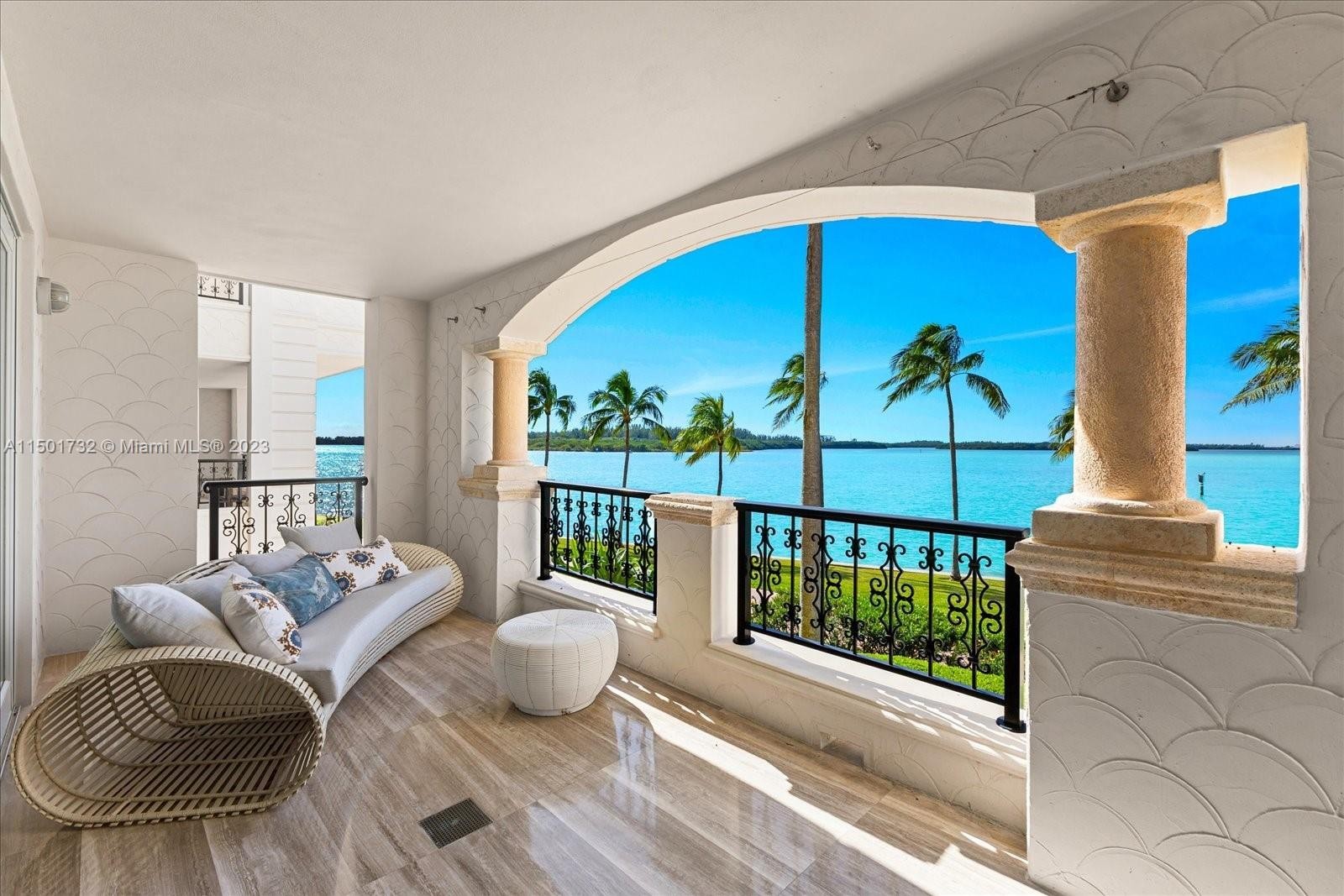 29. 5223 Fisher Island Dr