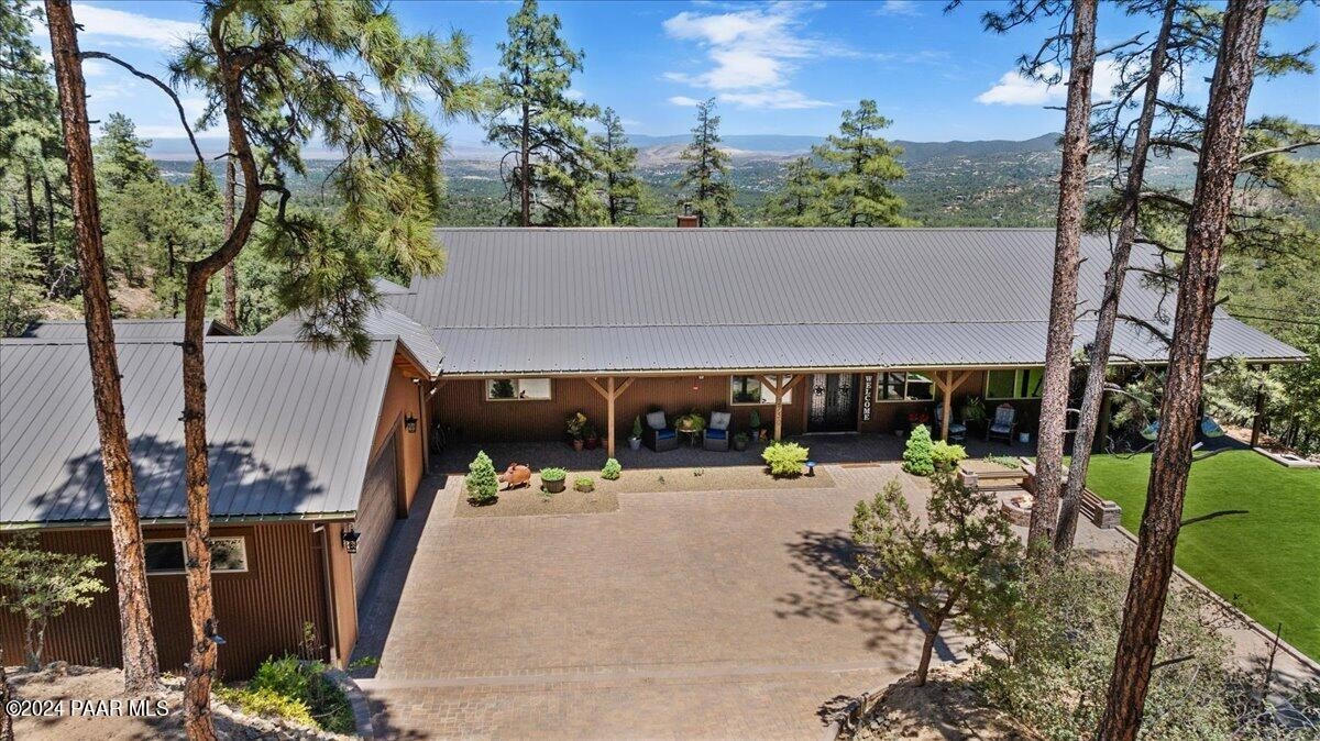 1. 2750 W Vista Pines Trail