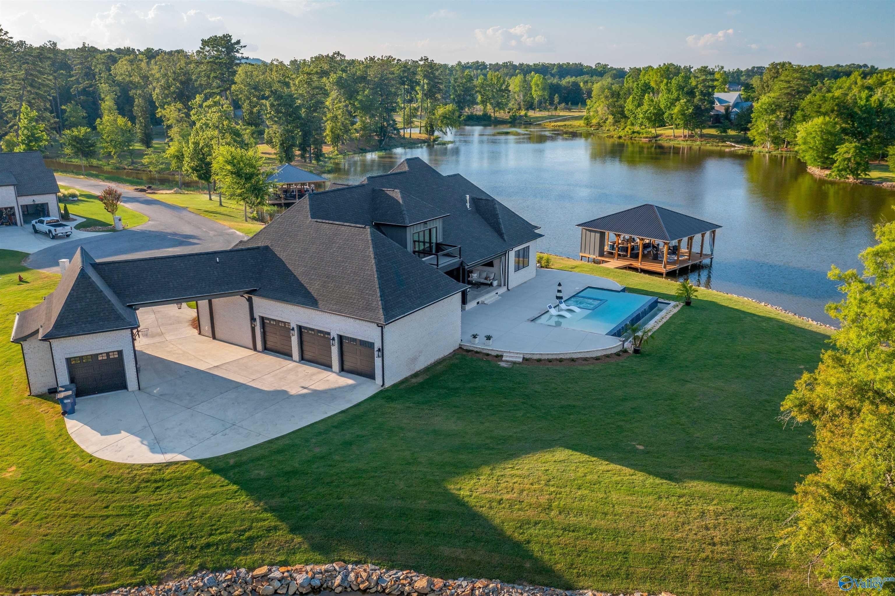 36. 116 Breezy Pointe