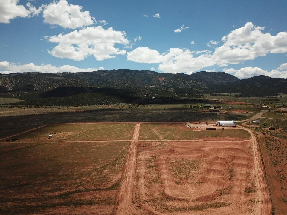 9. 20.75 Acres S Of Parowan Along I-15