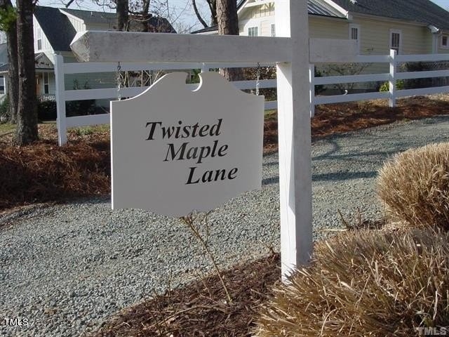 48. 537 Twisted Maple Lane