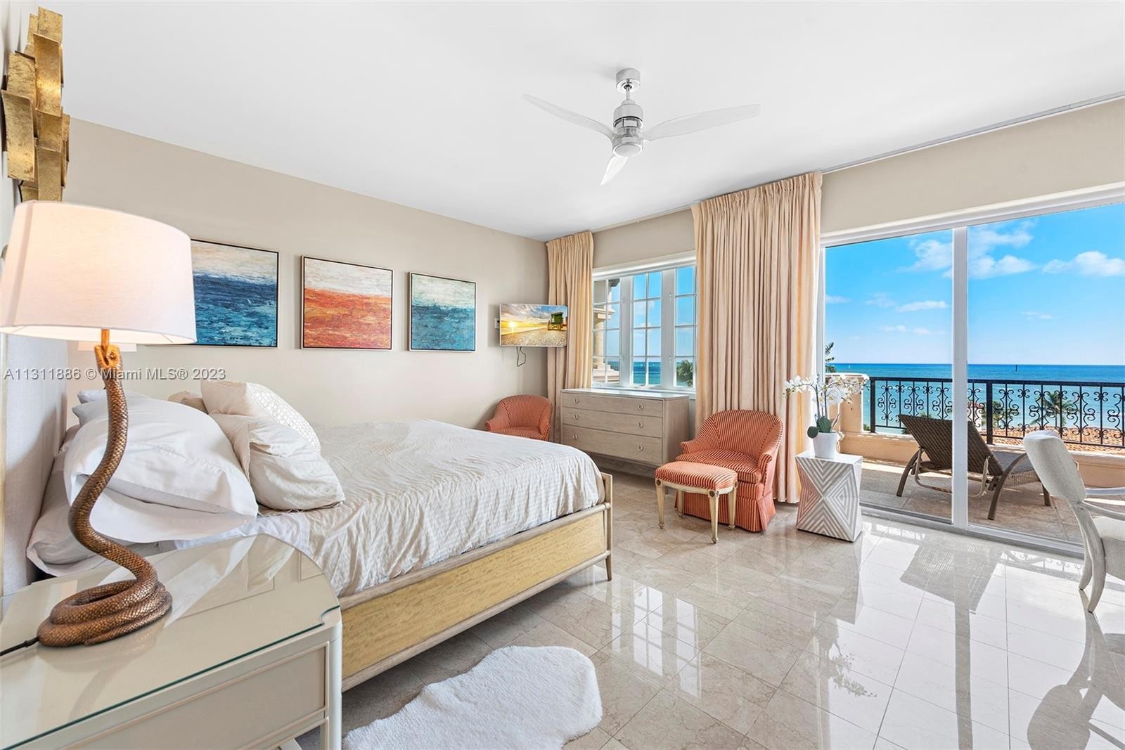18. 19253 Fisher Island Dr