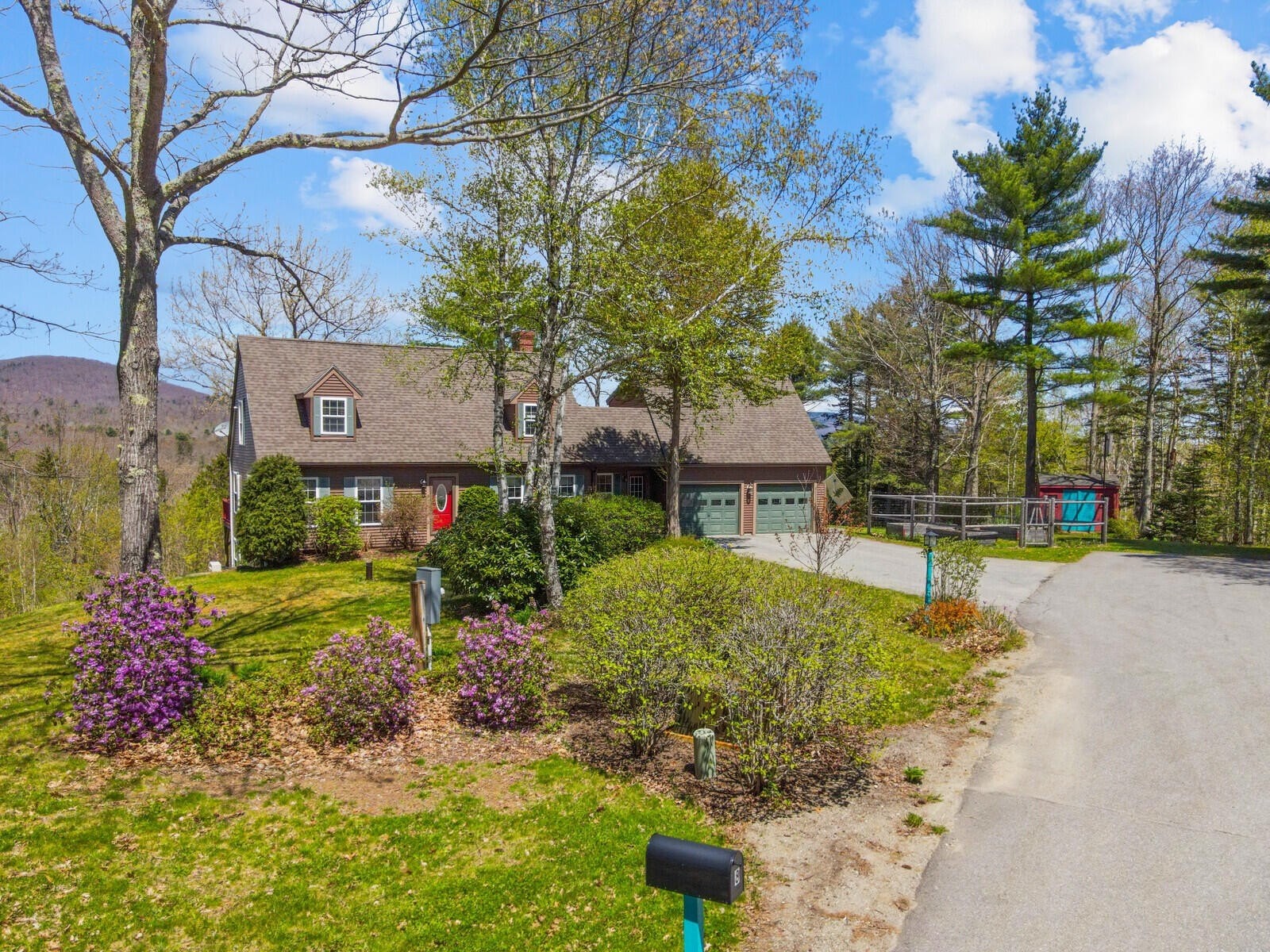 1. 8 Pine Brae Lane