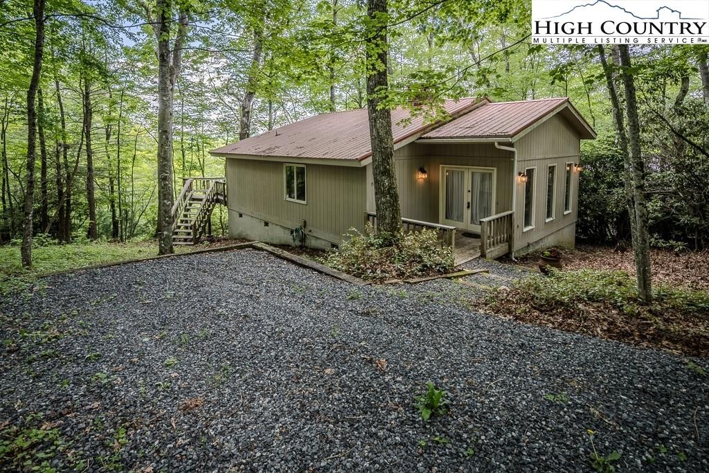 1. 353 Trout Brook Loop