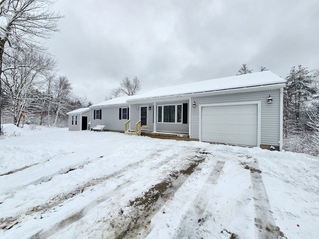 1. 405 Queen Lake Rd