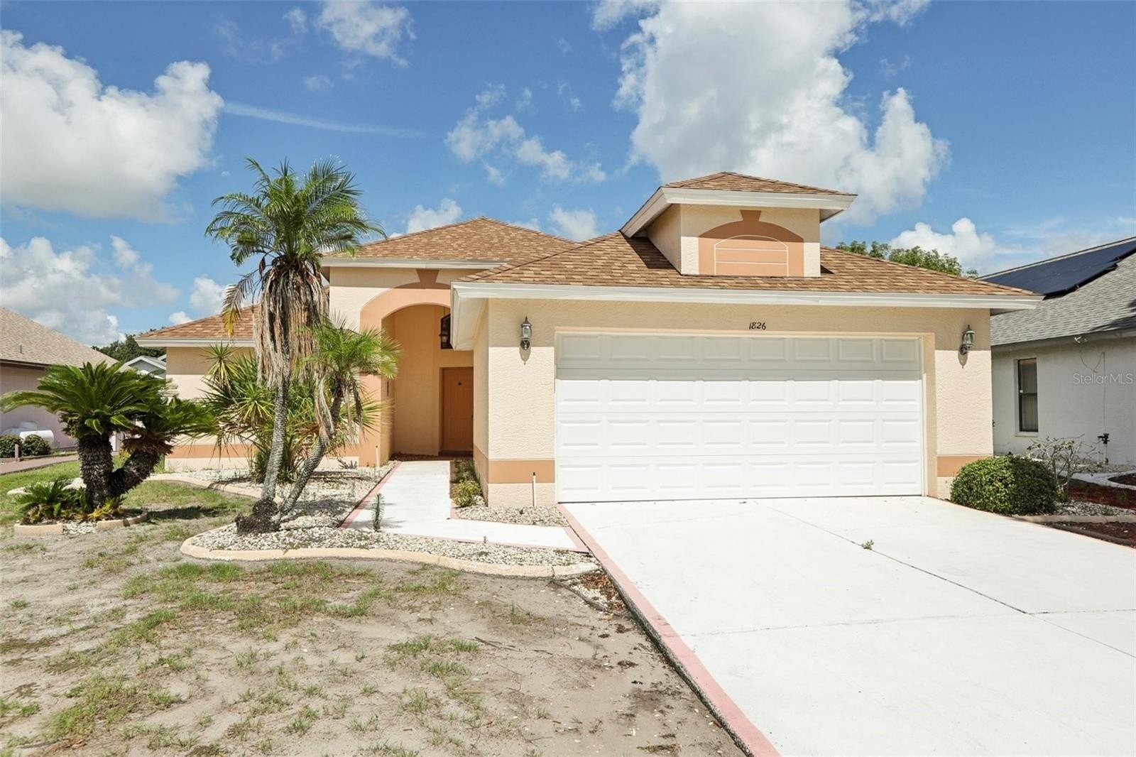 2. 1826 E Del Webb Boulevard