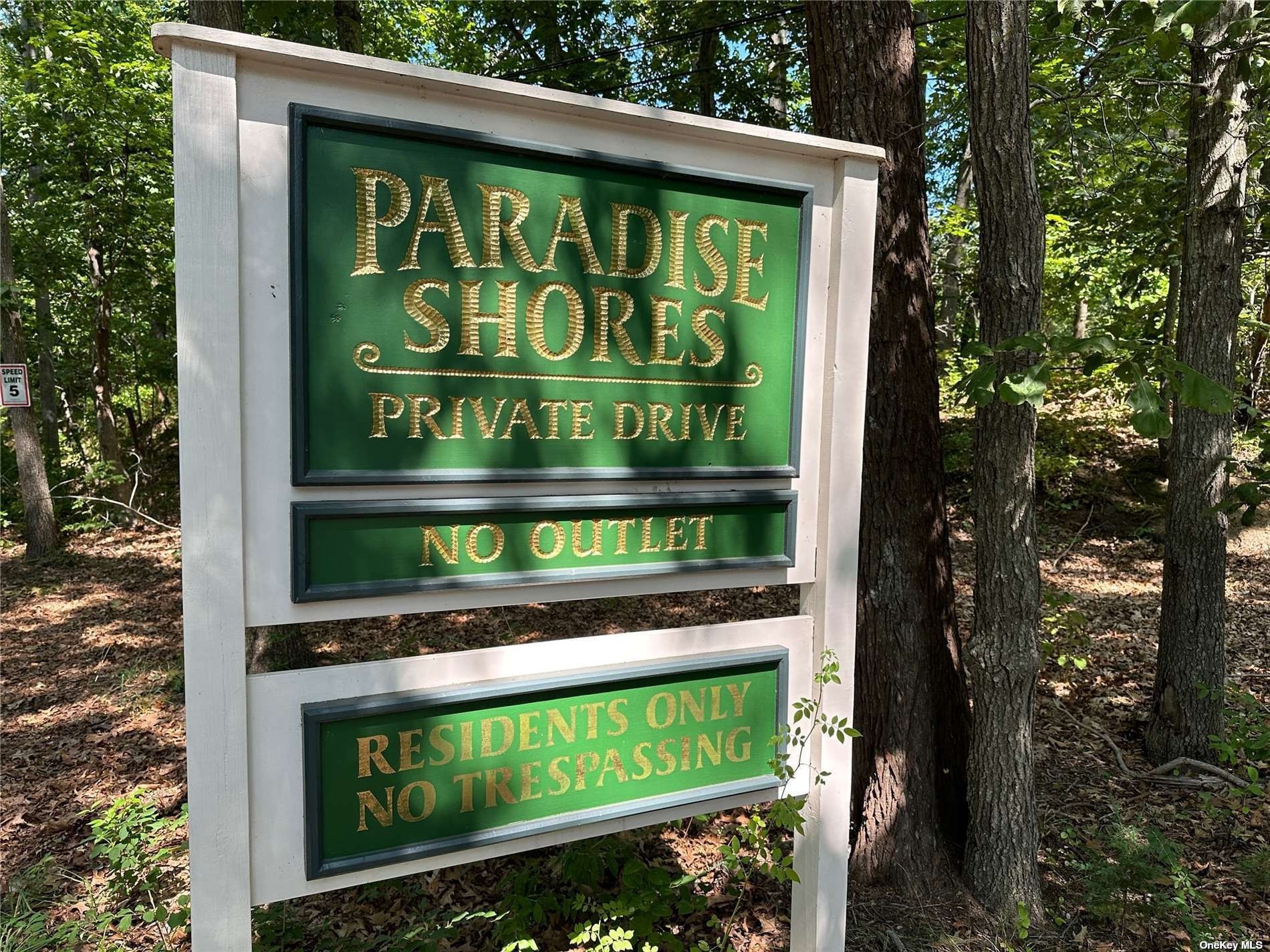29. 1900 Paradise Shores Road