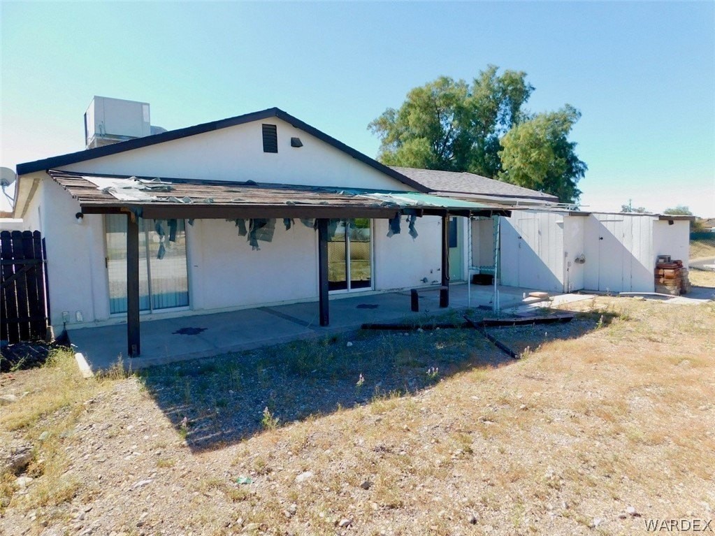 20. 1697 Alta Vista Road