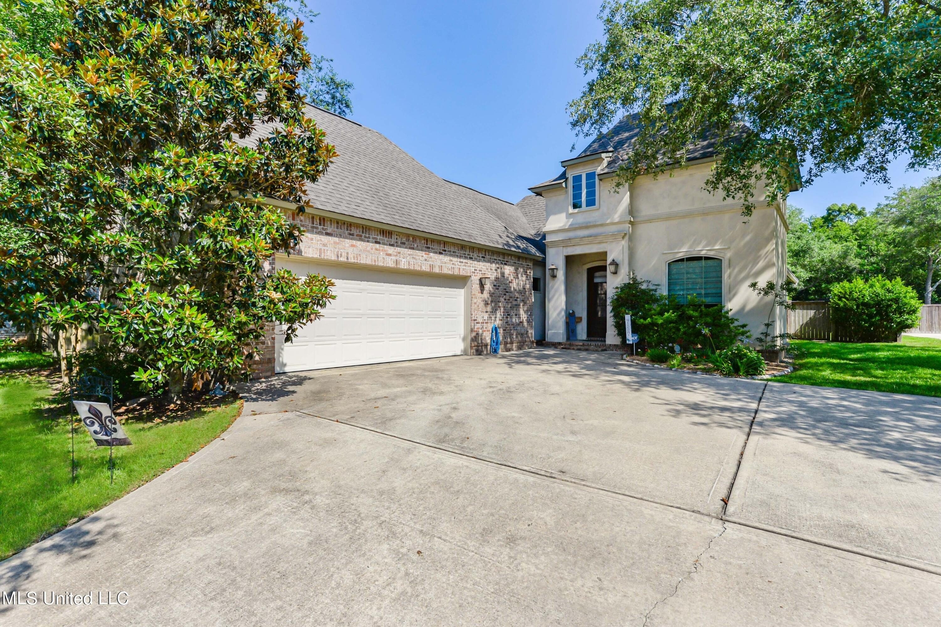 1. 7338 Camellia Court