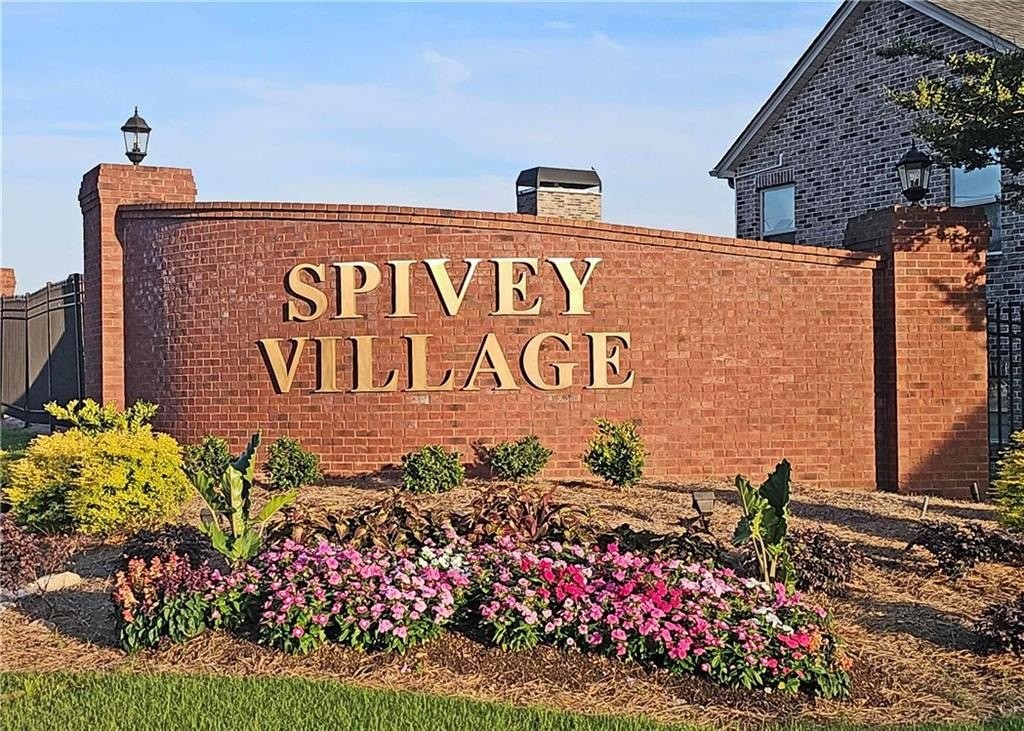 1. 8558 Spivey Village