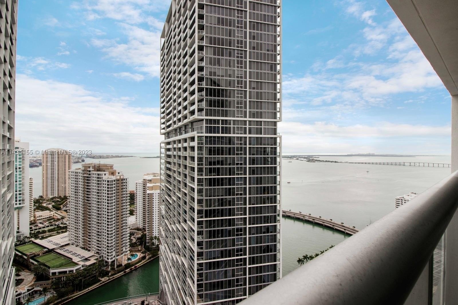 4. 485 Brickell Ave