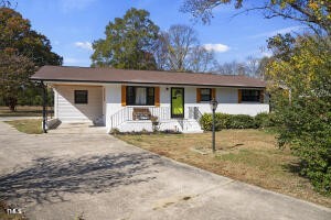 28. 620 S Mineral Springs Road