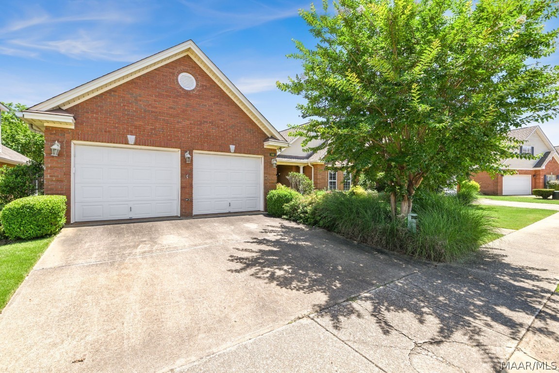 3. 141 River Chase Court