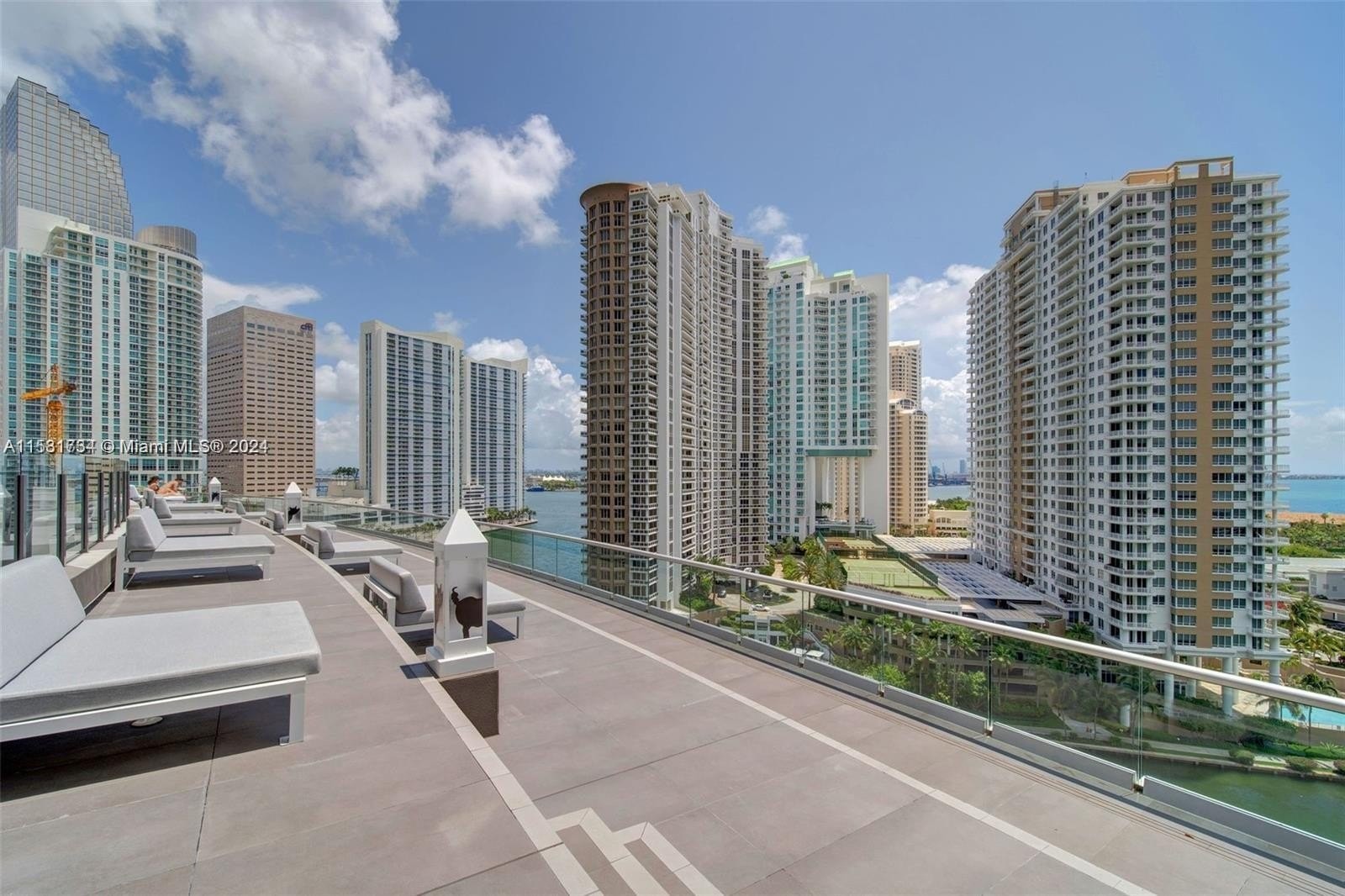 44. 495 Brickell Ave