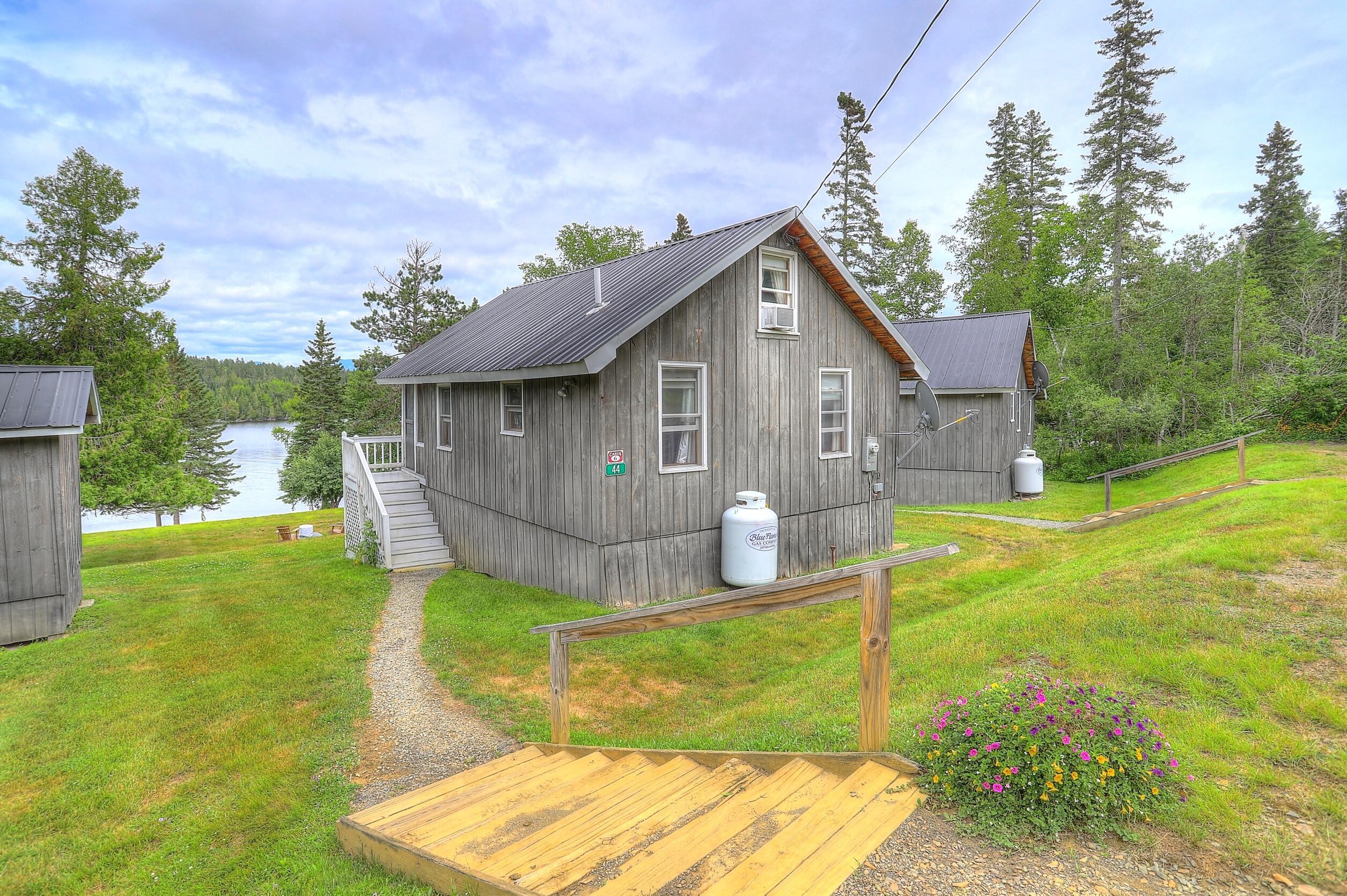 3. 6 Hunter Cove Road