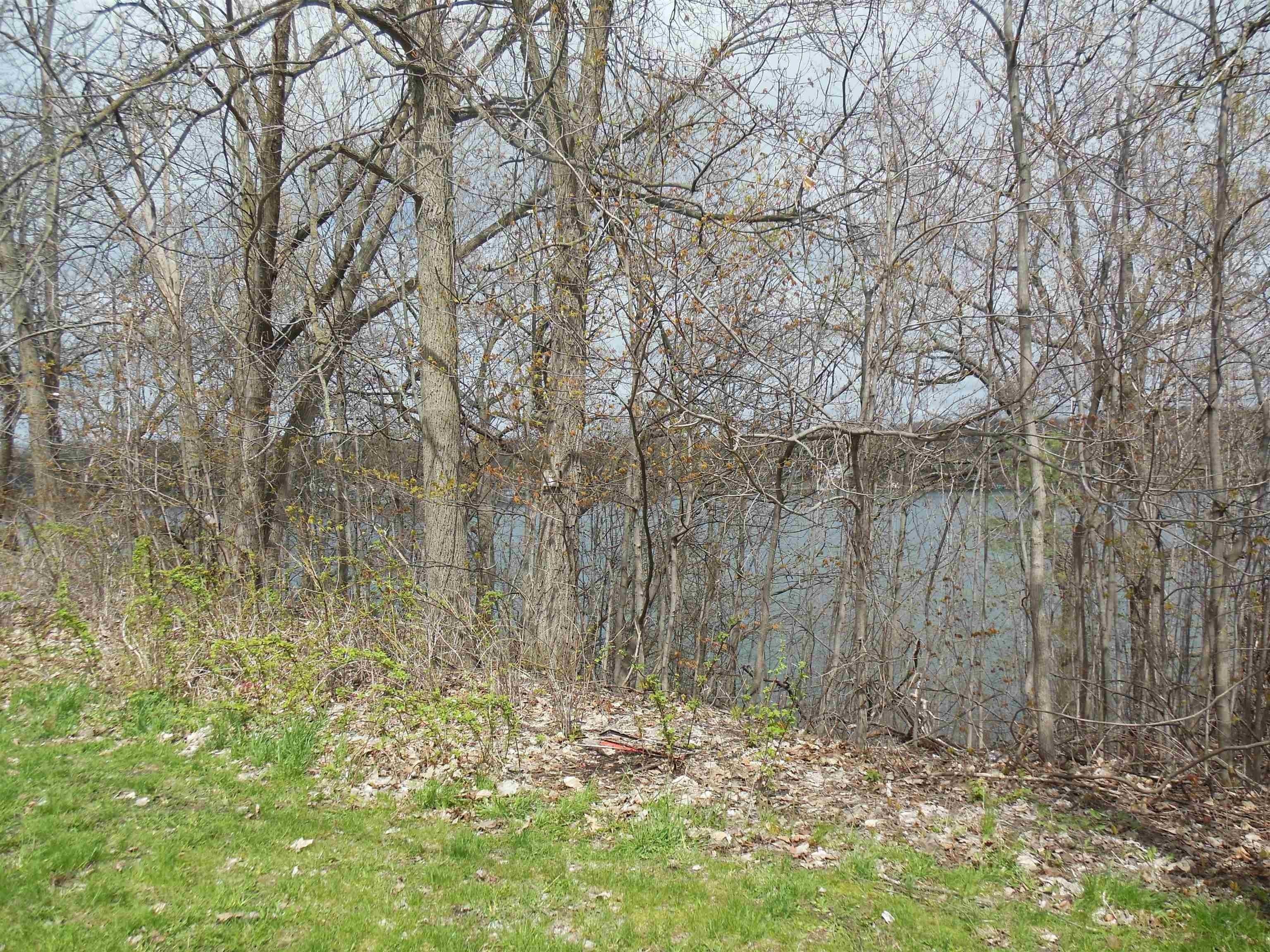 15. Lot 16 S Lake