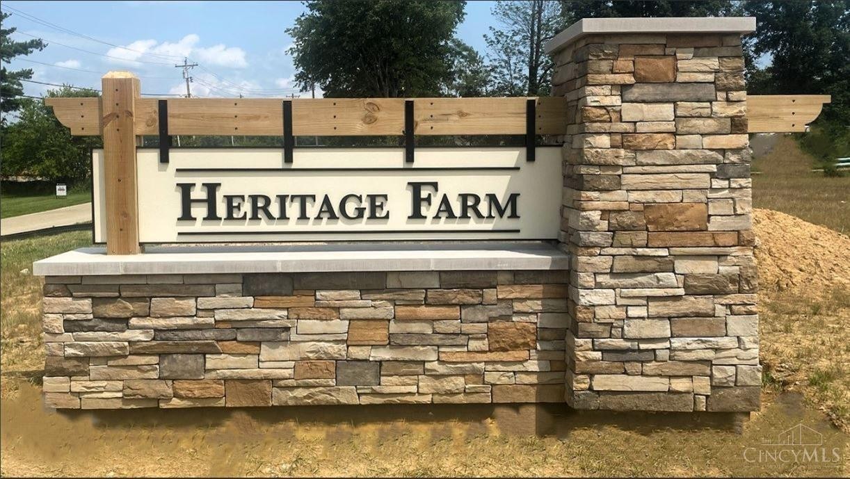 23. 3679 Heritage Farm Lane