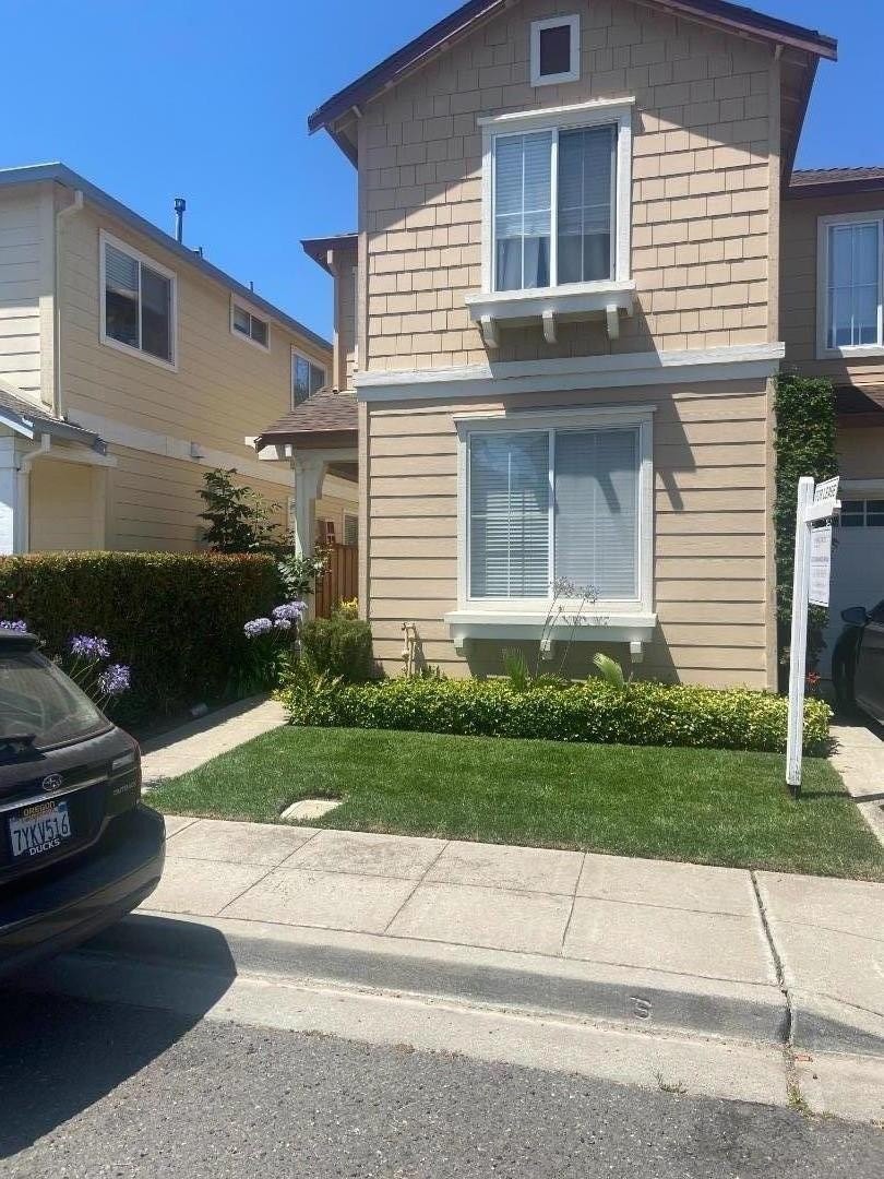 1. 929 Mouton Circle East Palo Alto  94303