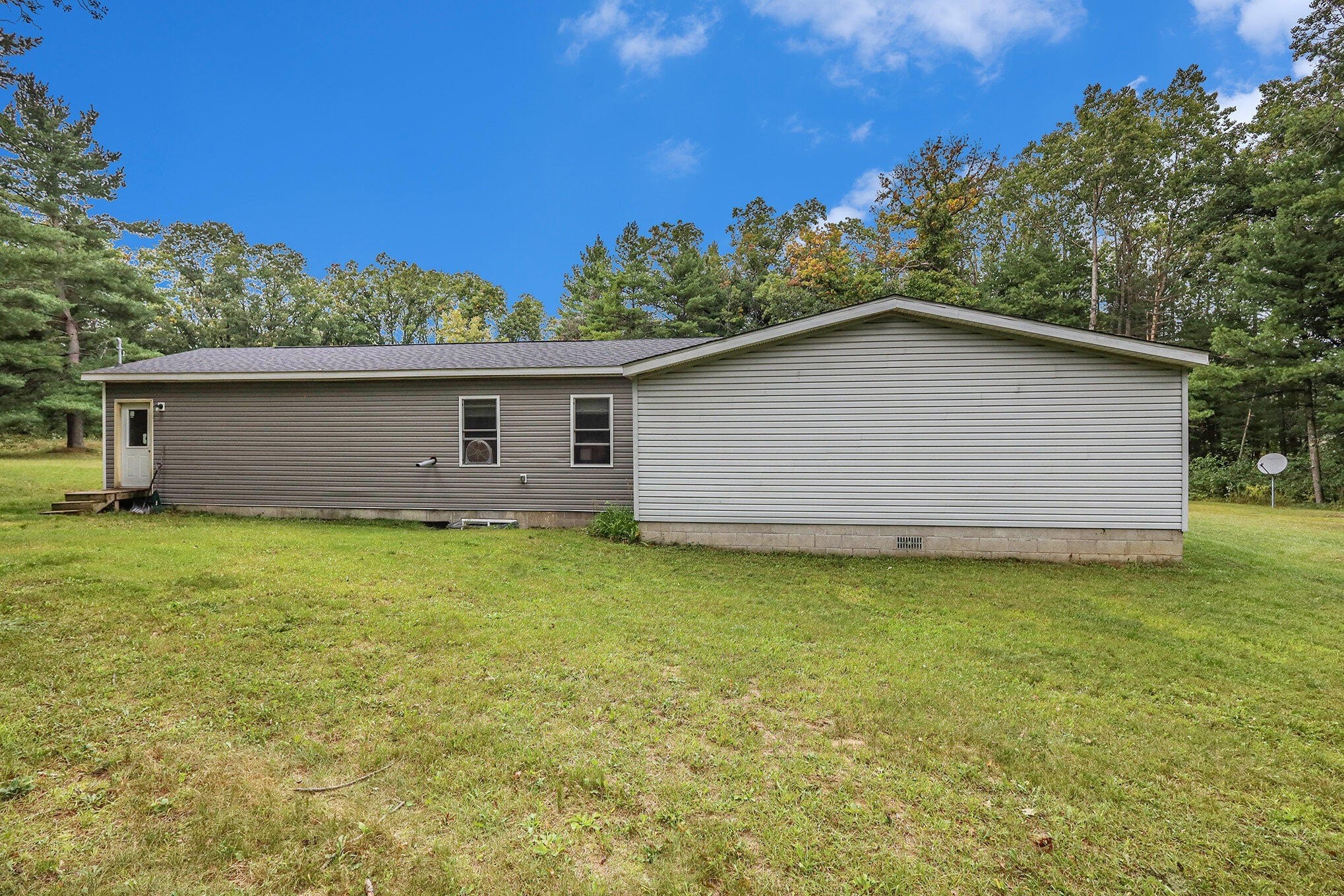 22. 9966 W West County Line Road