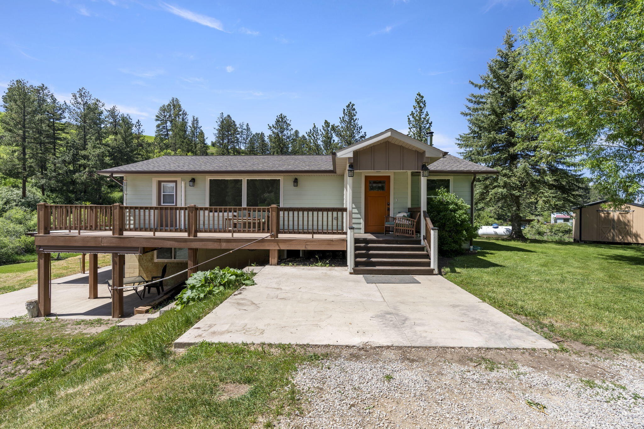 2. 2864 Casino Creek Road