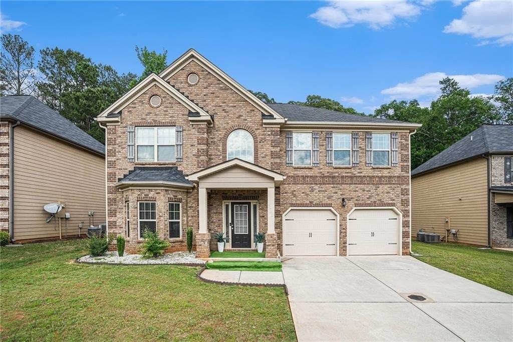 1. 5743 Sawgrass Circle