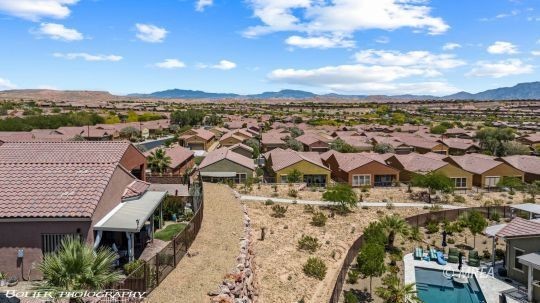 33. 579 Bridle Path Cir