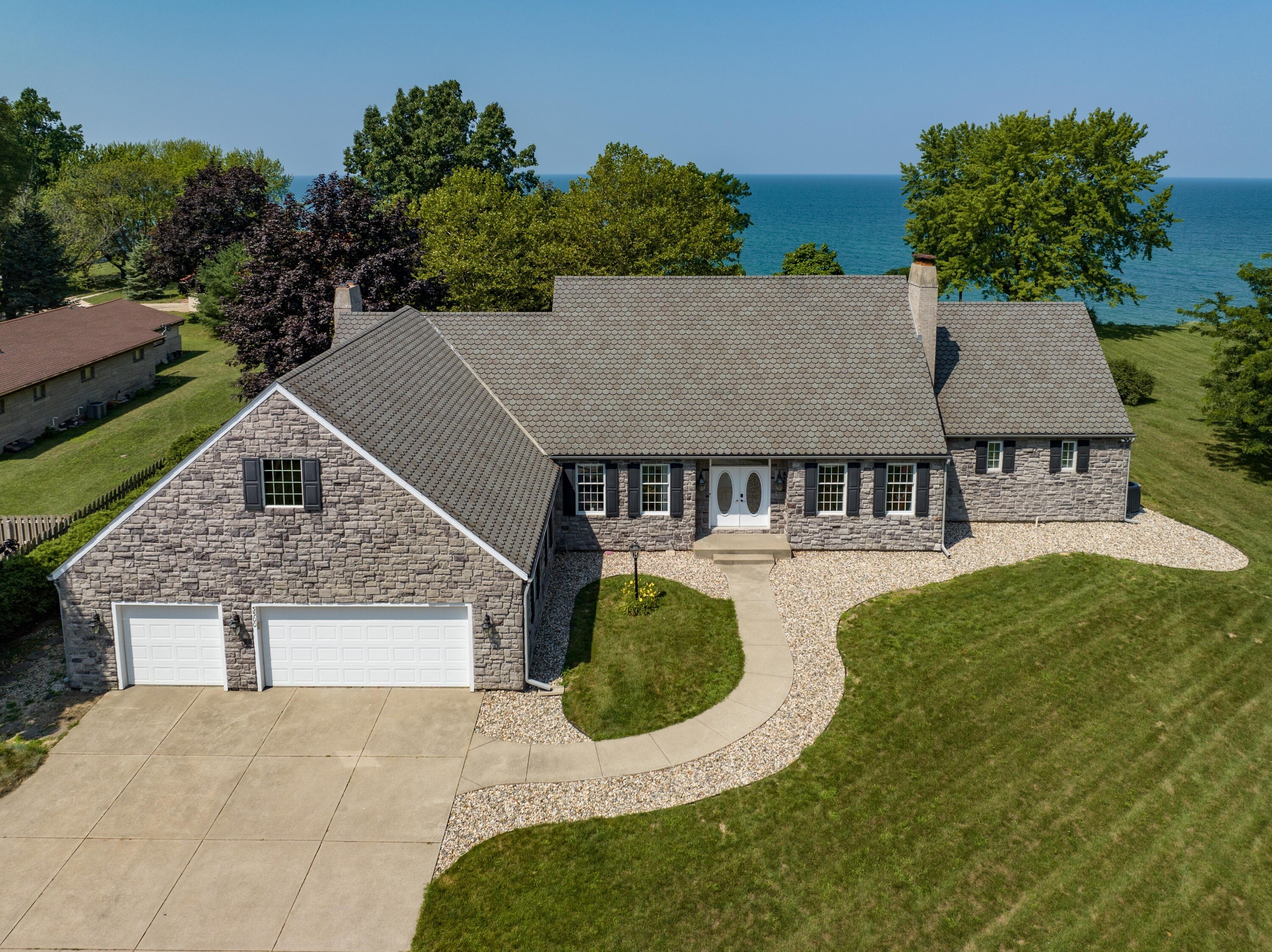 2. 3300 S Lakeshore Drive