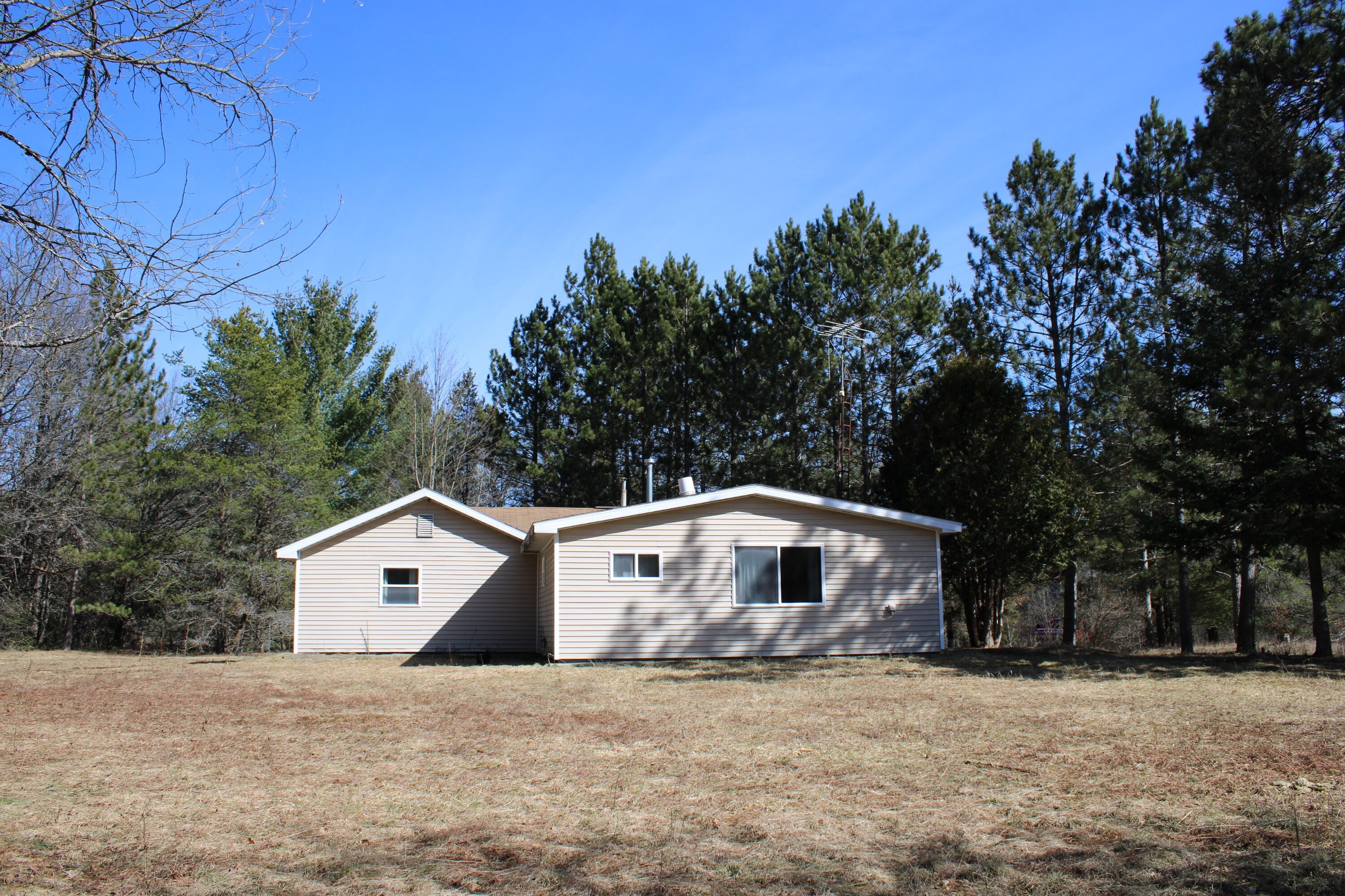 2. 1459 N Townline Road