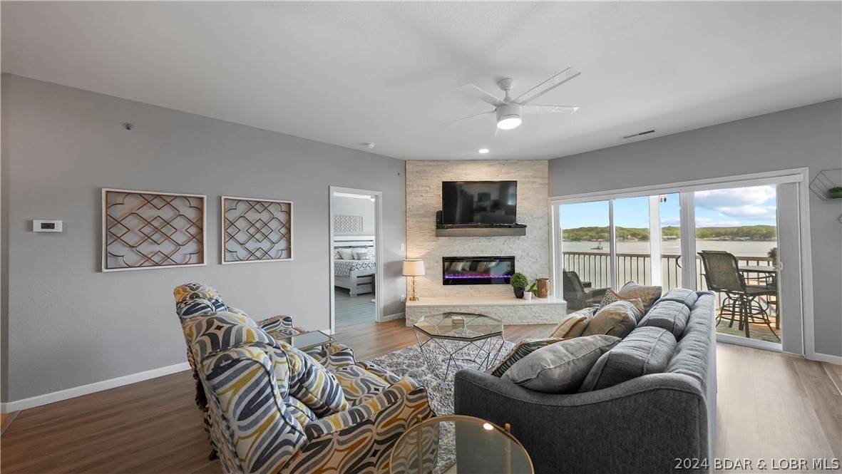 5. 492 Regatta Bay Drive