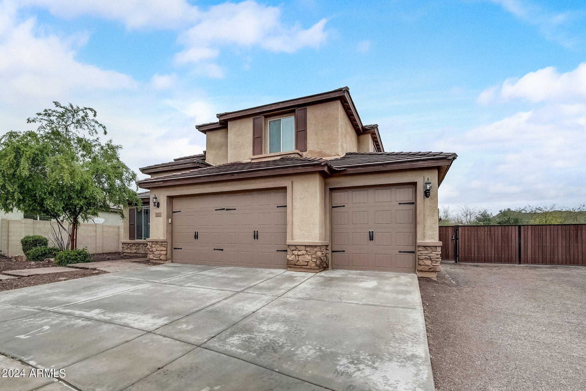 2. 10732 W Paso Trail