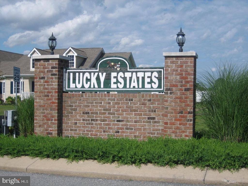 1. 143 East Lucky Estates Drive